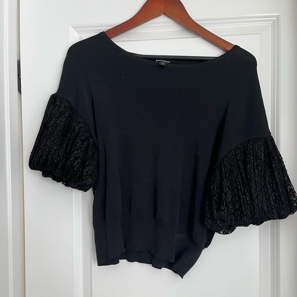 Express Small sweater with lace pouf sleeves